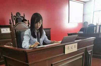 文法學院與河南中原法匯律師事務所聯合開展“學史明理、知法用法”模擬庭審活動